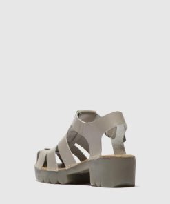 Peakoutfitters.shopb281826bcd 3