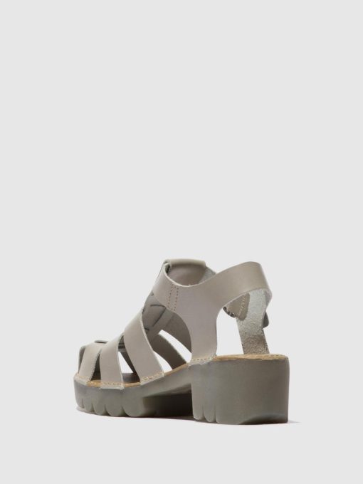 Peakoutfitters.shopb281826bcd 3