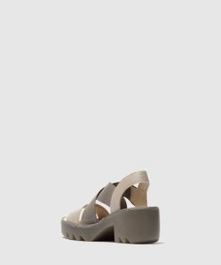 Peakoutfitters.shopde421b8139 3