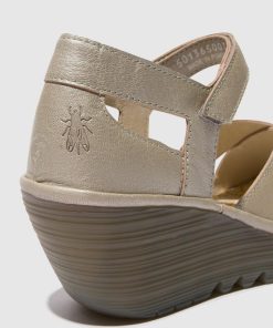 Peakoutfitters.shopefd6d1482d 4